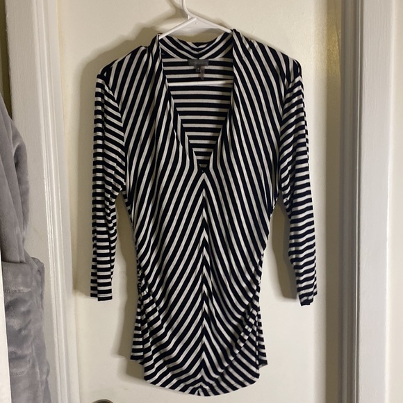 Vince Camuto - Picture 1 of 5